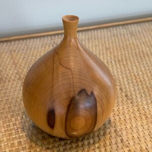 Vintage The Mobile Prickle Farm Elegant Wooden Vase signed and numbered